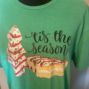 Size xl green Christmas tree cake tshirt